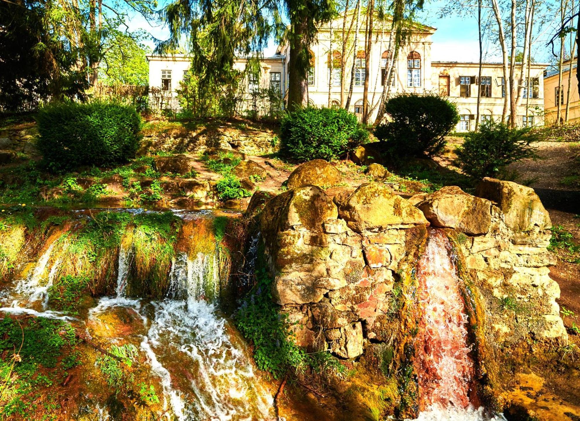 Hotel Palace - Kupele Sliač Zewnętrze zdjęcie