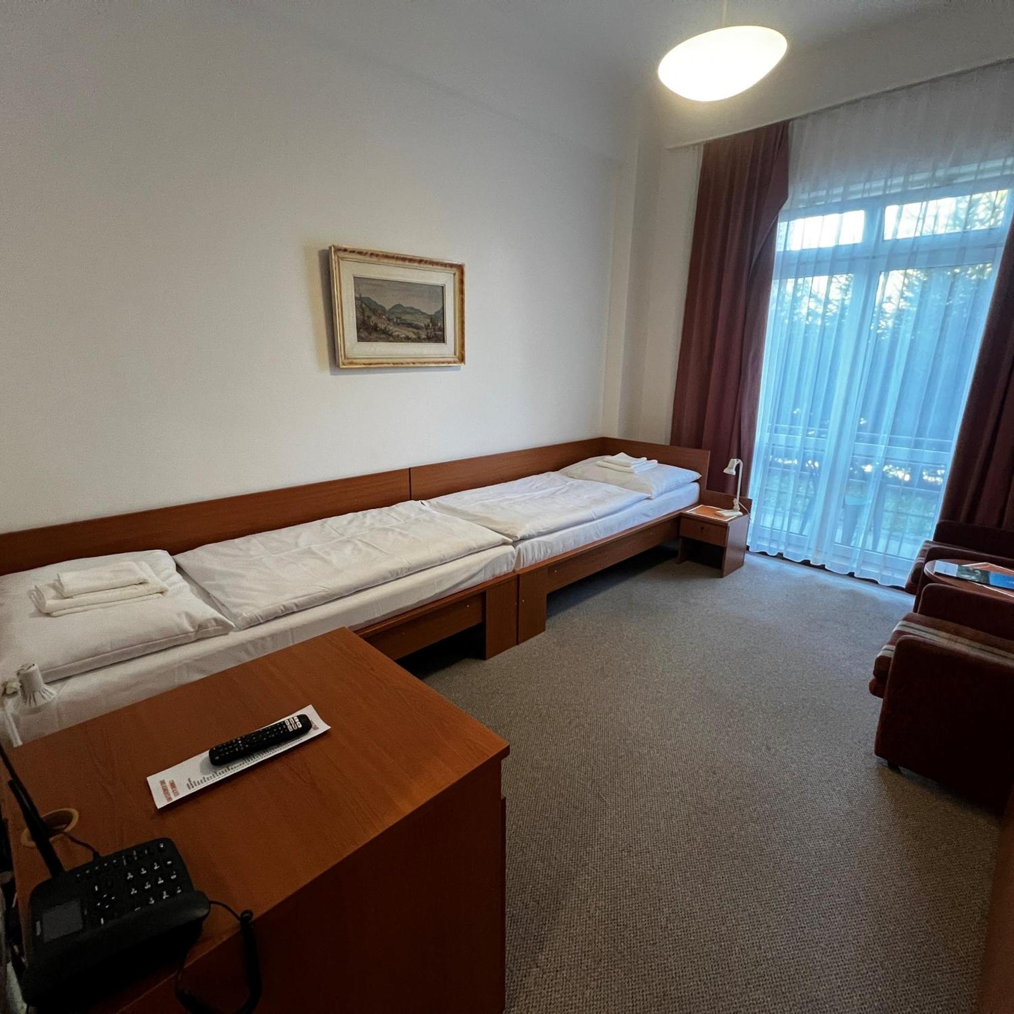 Hotel Palace - Kupele Sliač Zewnętrze zdjęcie