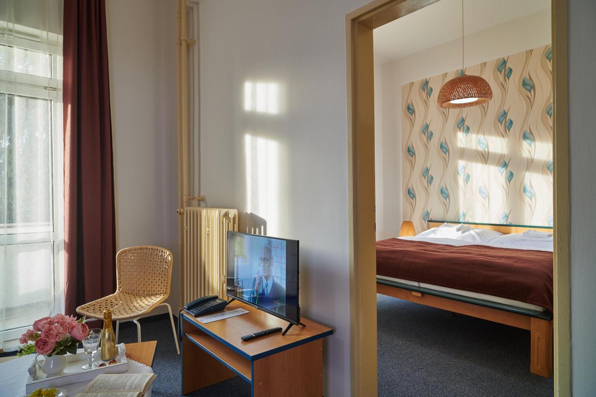 Hotel Palace - Kupele Sliač Zewnętrze zdjęcie