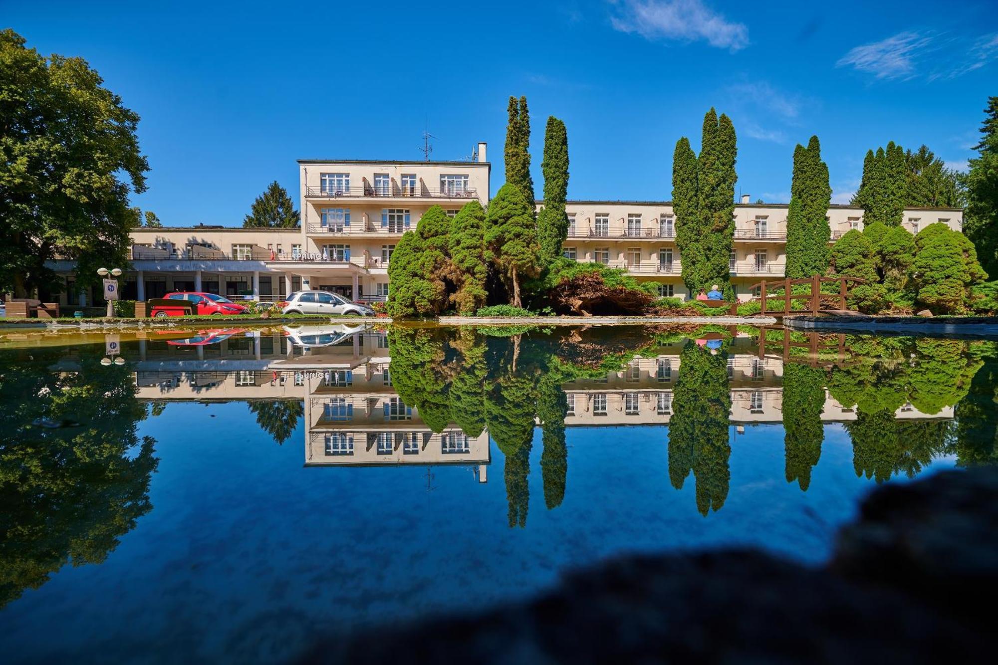 Hotel Palace - Kupele Sliač Zewnętrze zdjęcie